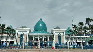 Masjid Al-Akbar