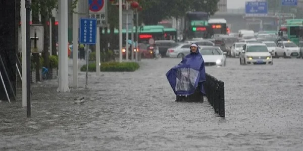 Hujan Lebat Yang Diprakarsai Oleh Dinas Meteorologi Provinsi Jiangxi