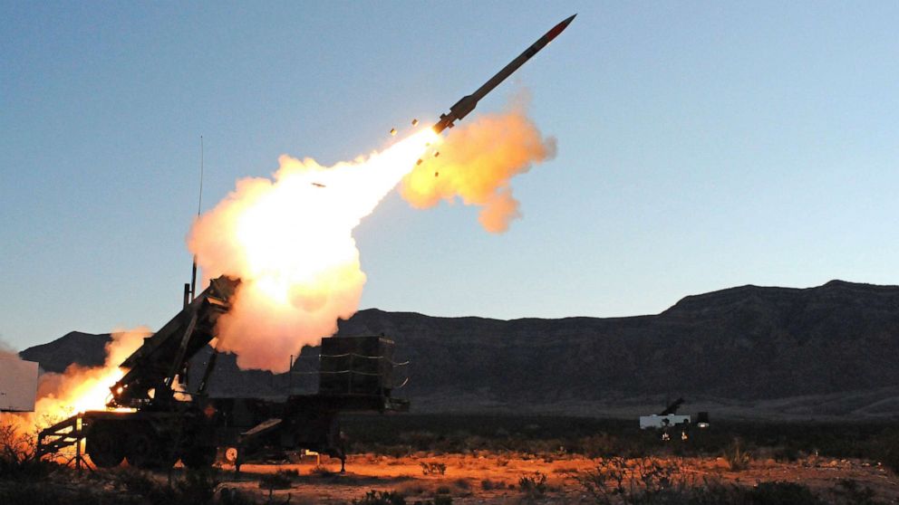 Iran Unjuk Kekuatan Lewat Latihan Perang Menjelang Masa Jabatan Kedua Trump