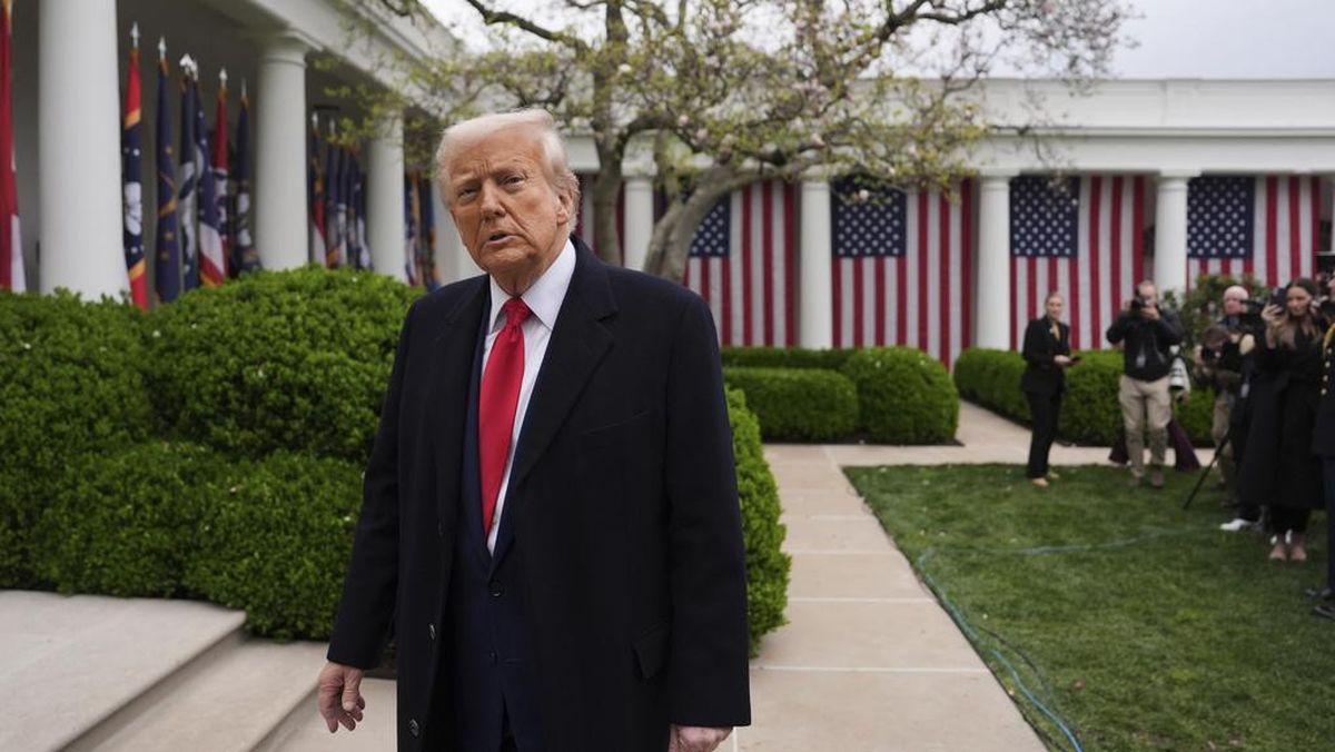 Peringatan Trump di Tengah Pembicaraan Tentang Kesepakatan Nuklir