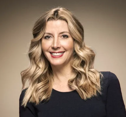 sara-blakely-dari-ketidaknyamanan-pribadi-menjadi-miliarder-pencipta-spanx